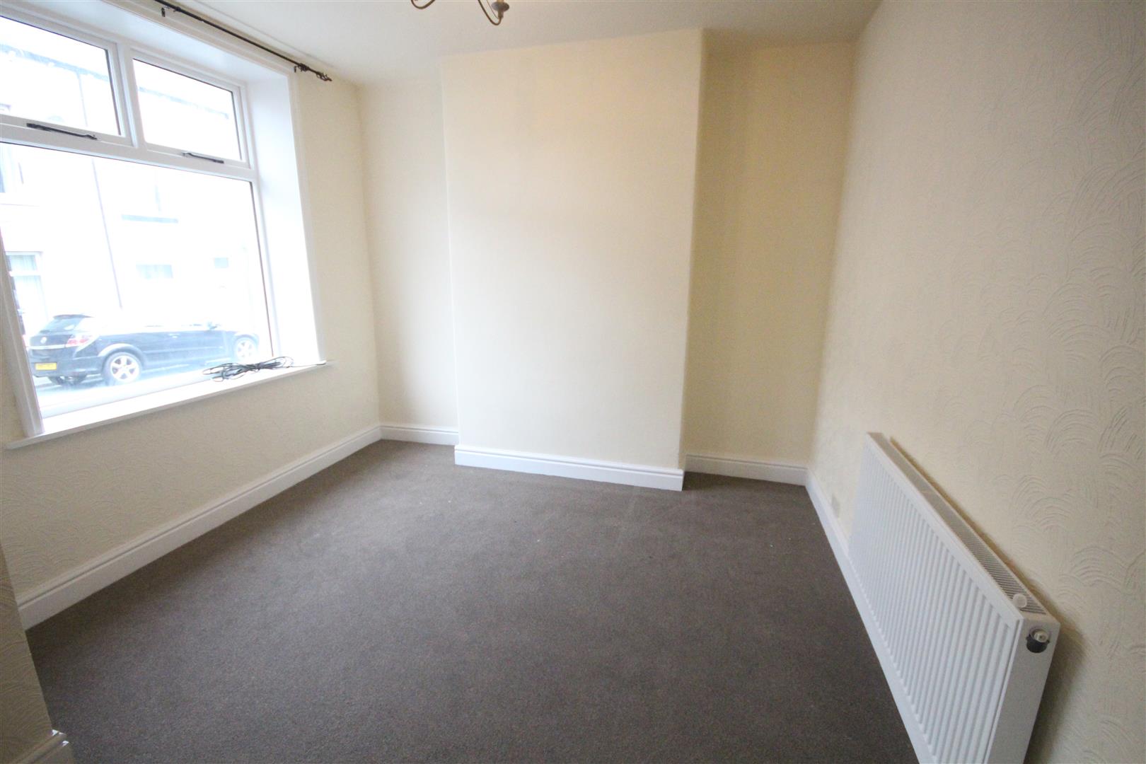 3 bedroom mid terrace house To Let in Barnoldswick - 2016-03-15 10.12.17.jpg